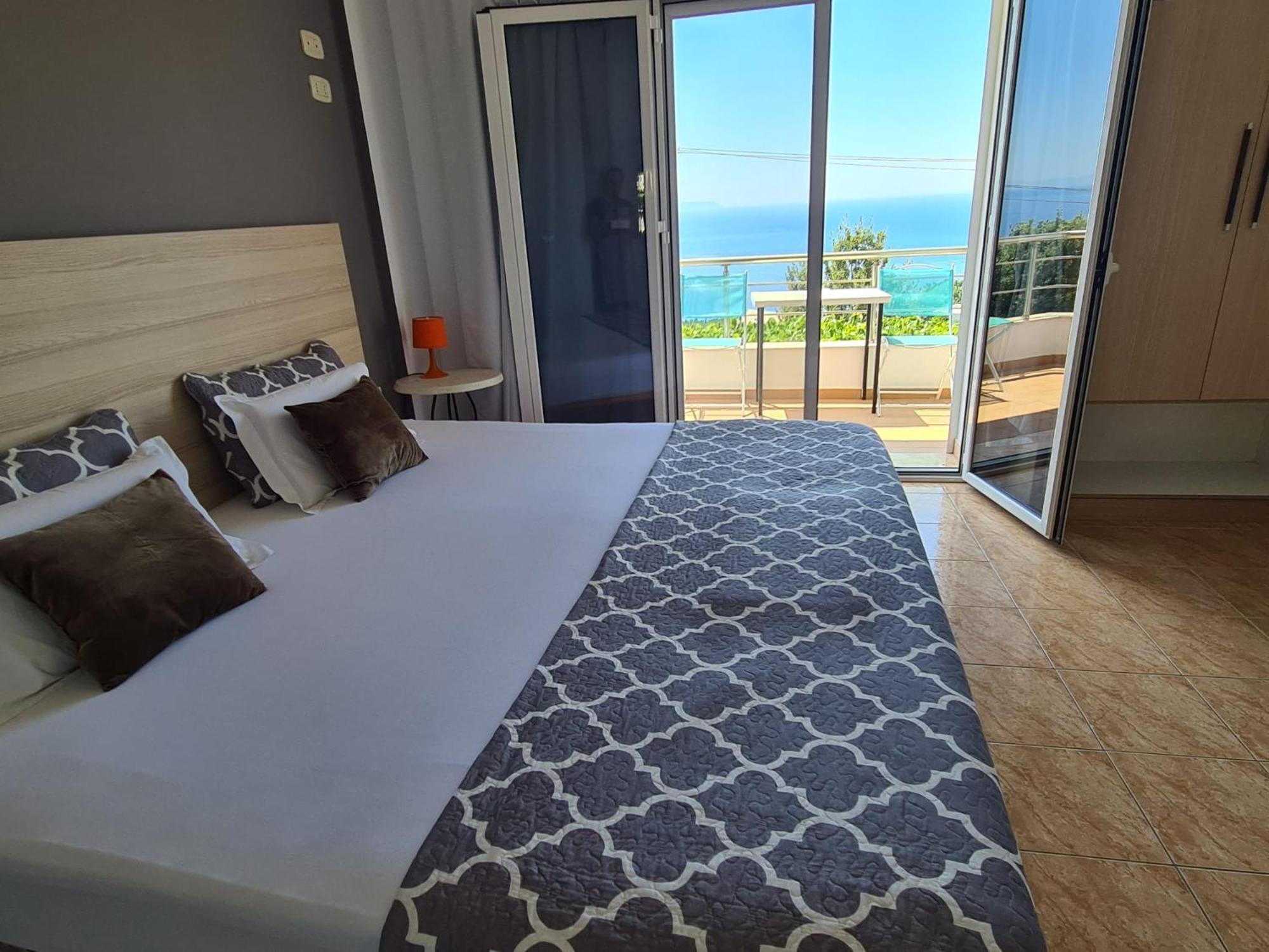 Salt Life Otel Dhërmi Dış mekan fotoğraf