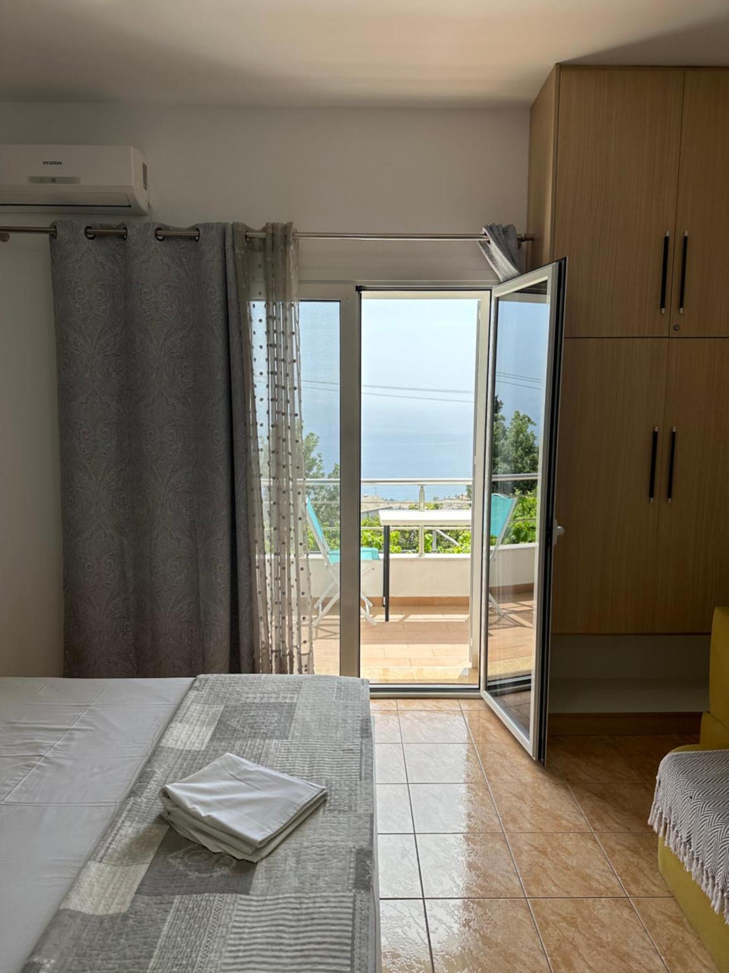 Salt Life Otel Dhërmi Dış mekan fotoğraf